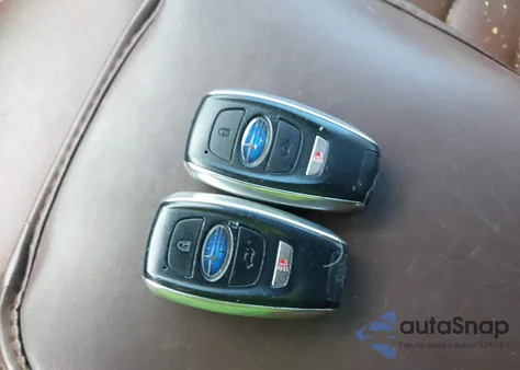 2017 Subaru Outback 2.5I Touring z USA, uszkodzony, nr VIN 4S4BSATC0H3303459